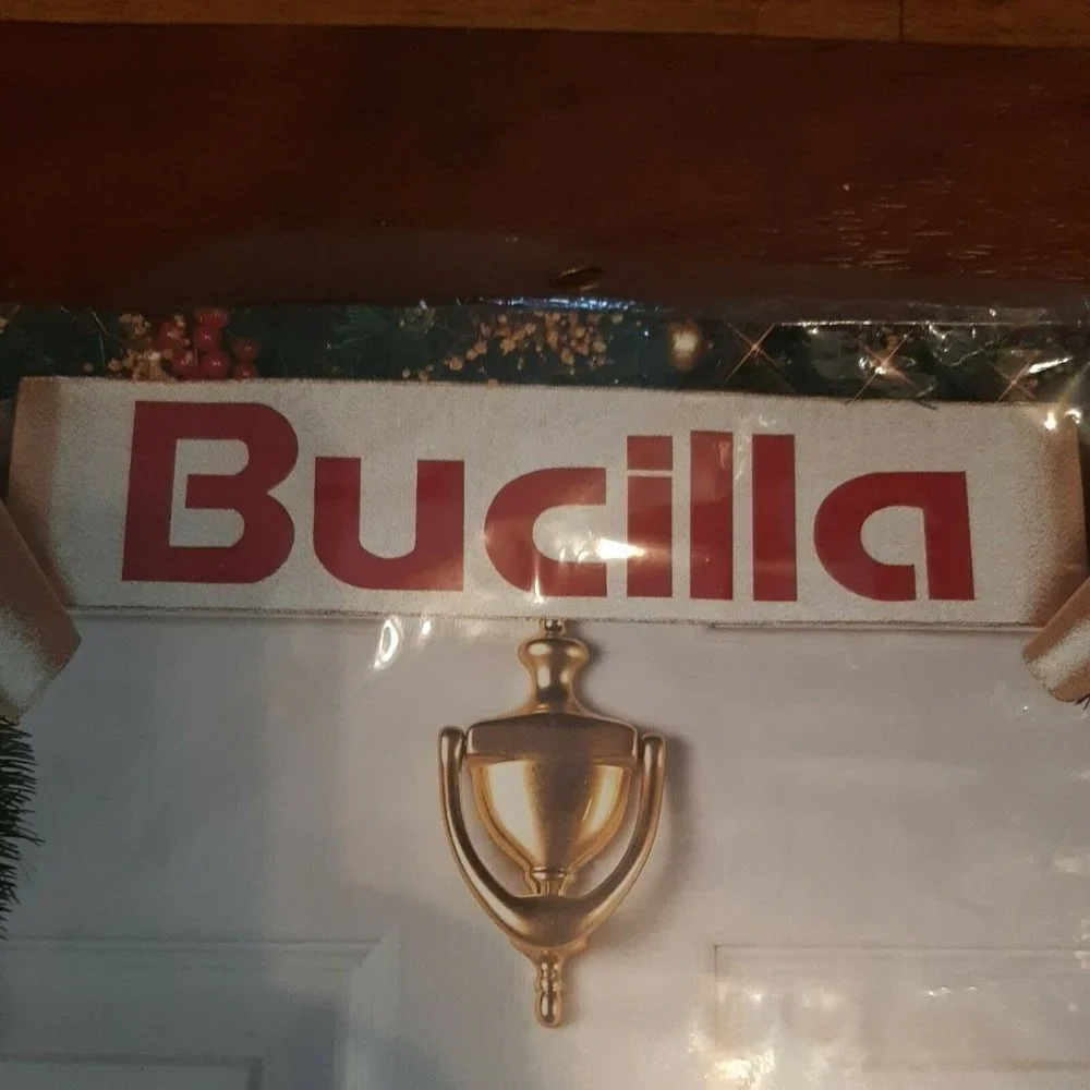 Bucilla Holly Jolly Santa Felt Wreath Kit New Pkg 18